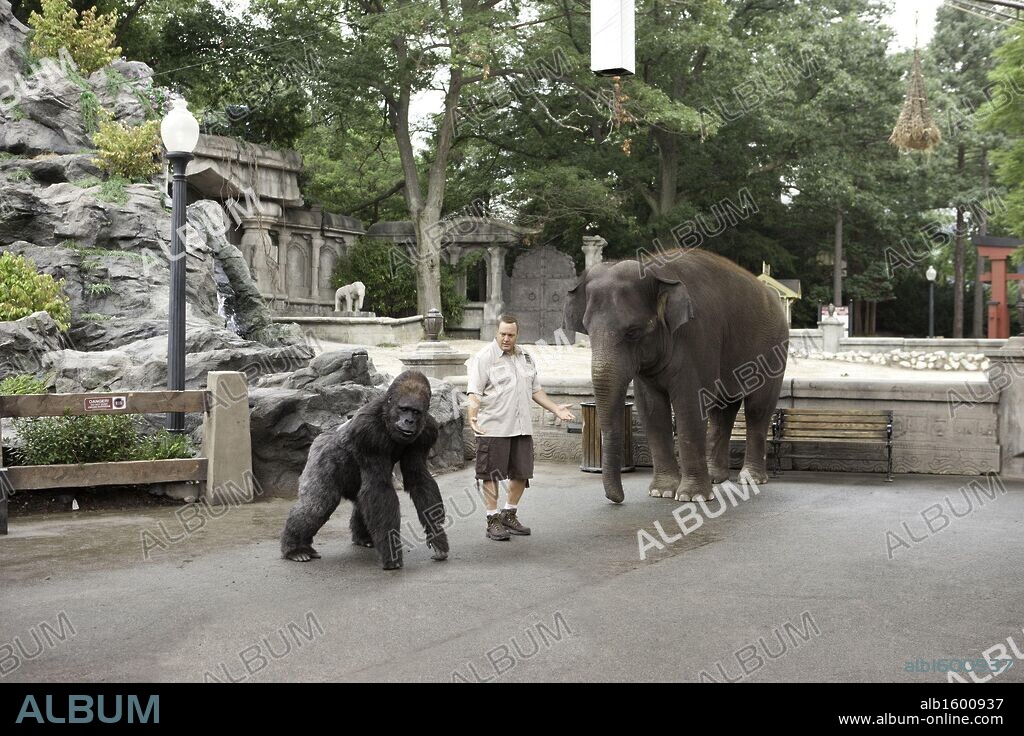 KEVIN JAMES en ZOOLOCO, 2011 (ZOOKEEPER), dirigida por FRANK CORACI. Copyright COLUMBIA PICTURES.