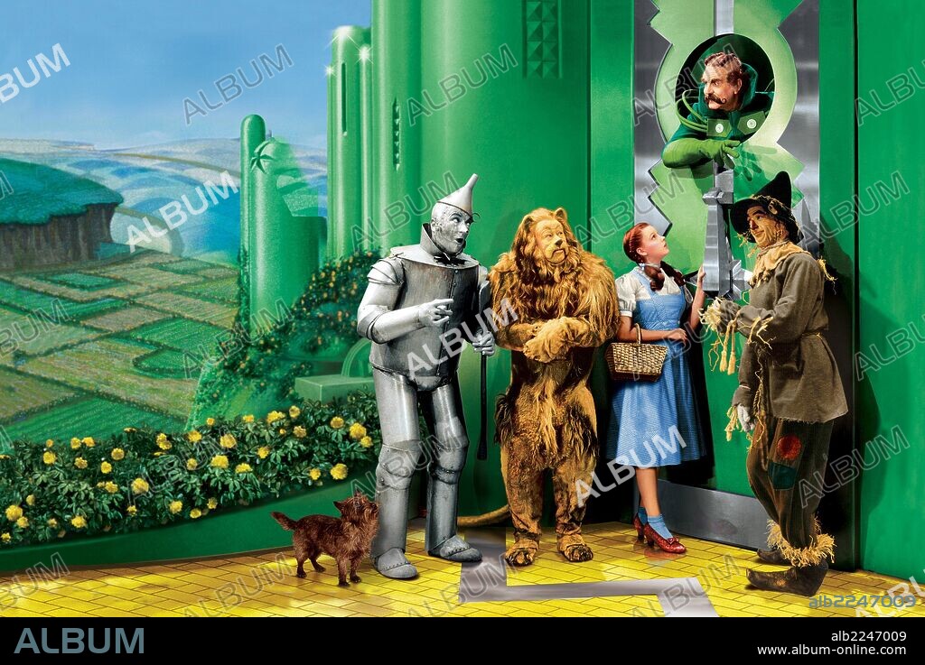 BERT LAHR, FRANK MORGAN, JACK HALEY, JUDY GARLAND y RAY BOLGER en EL MAGO DE OZ, 1939 (THE WIZARD OF OZ), dirigida por VICTOR FLEMING. Copyright M.G.M.