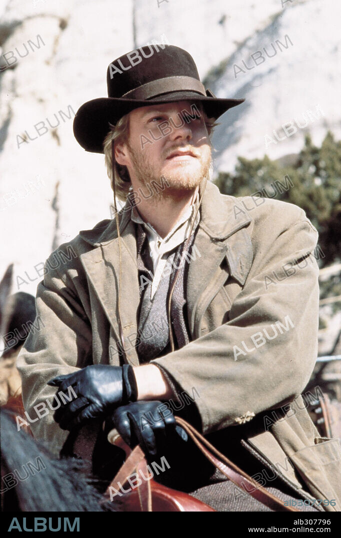 KIEFER SUTHERLAND en INTRÉPIDOS FORAJIDOS, 1990 (YOUNG GUNS II), dirigida por GEOFF MURPHY. Copyright 20TH CENTURY FOX / GLASS, BEN.
