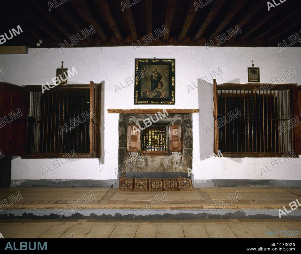 TERESA DE JESUS, Santa (Avila, 1515-Alba de Tormes, 1582). Reformadora religiosa de la orden carmelitana. COMULGATORIO DE LA SANTA EN EL CONVENTO DE LA ENCARNACION. AVILA. Castilla-León. España.