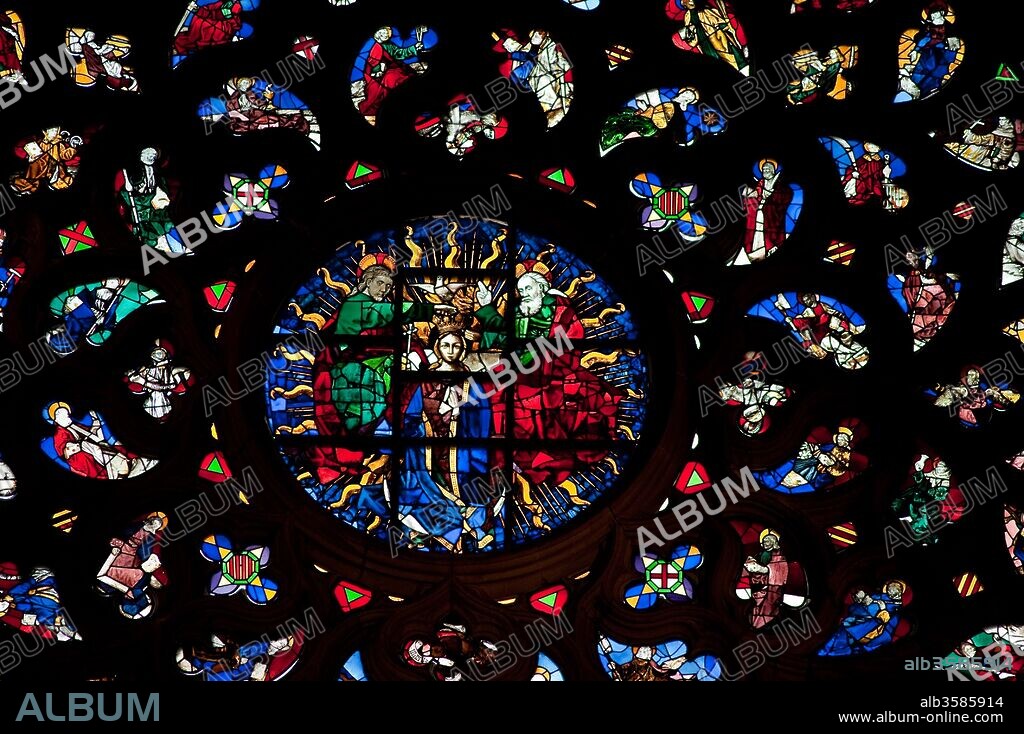 Rosetón de la catedral de Santa María del Mar (detalle), con la representación de la coronación de la madre de Dios, Siglo XV, Barcelona, Barcelona, Cataluña, España.