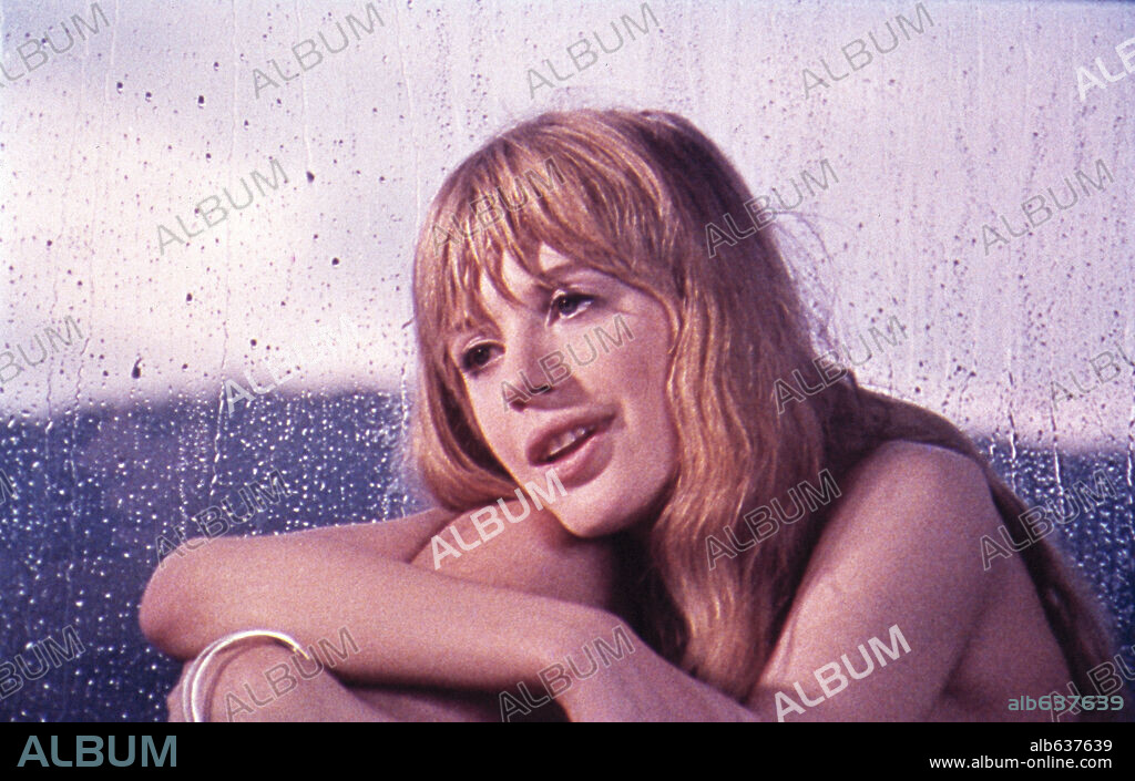 MARIANNE FAITHFULL en LA CHICA DE LA MOTOCICLETA, 1968 (GIRL ON A MOTORCYCLE). Copyright MID-ATLANTIC/ARES/CLARIDGE.