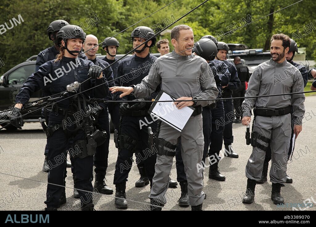 ALICE POL et DANY BOON dans RAID DINGUE, 2016, réalisé par DANY BOON. Copyright Pathé, Les Productions du Ch'timi, TF1 Films Production, Art.