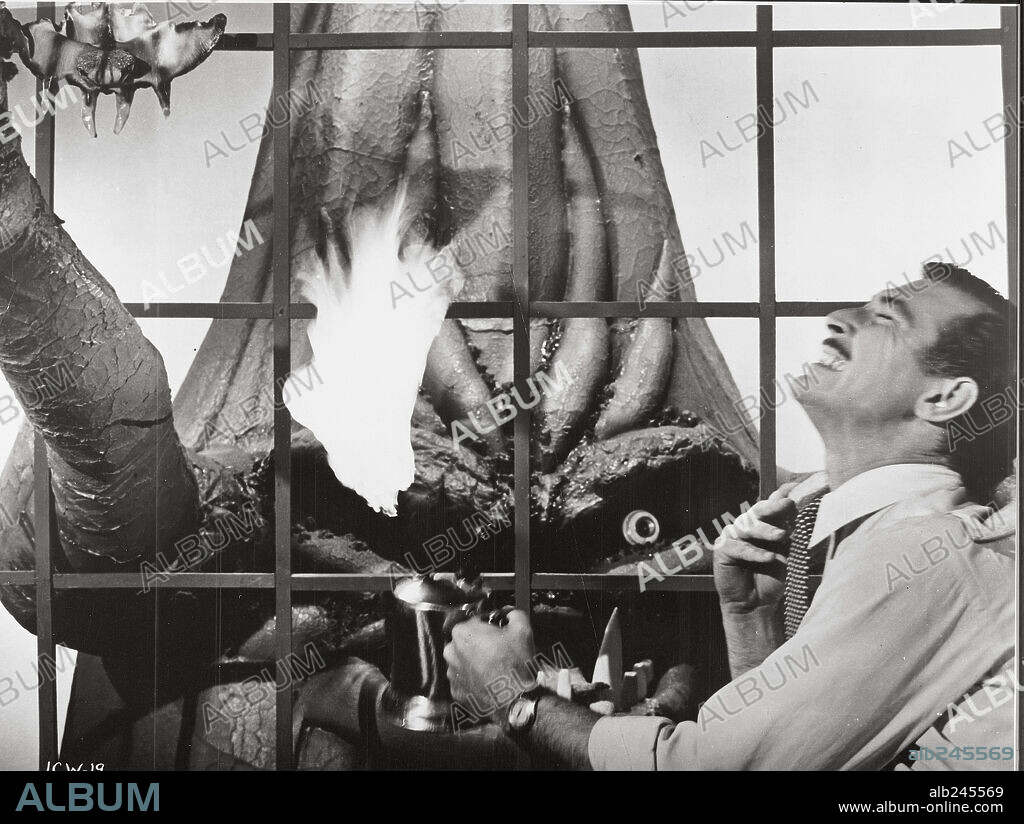 IT CONQUERED THE WORLD, 1956, dirigida por ROGER CORMAN.