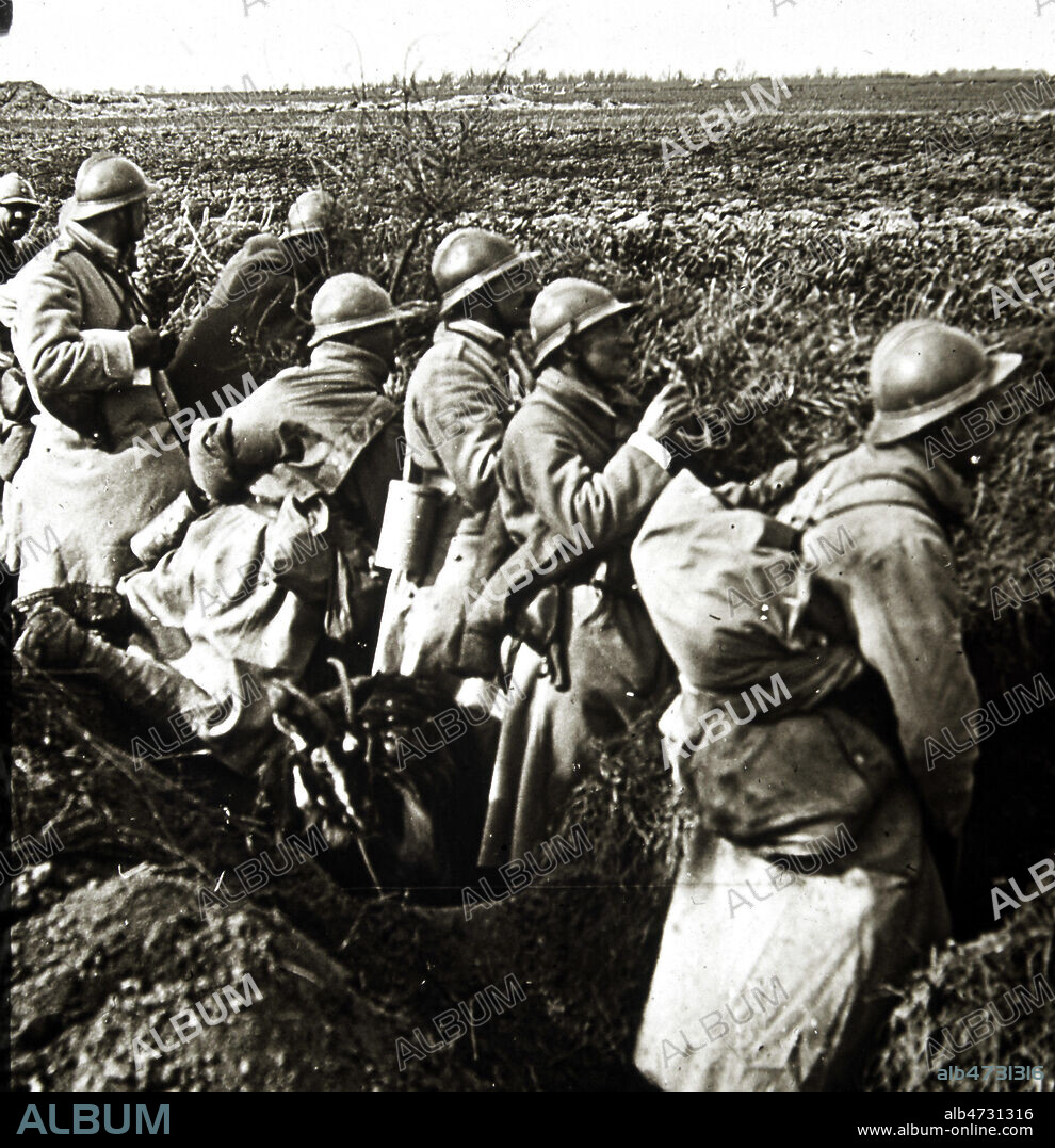 Bataille d'AMIENS Prise de Montdidier - 8/10 aout 1918. Vue stereoscopique de la guerre 14-18.Premiere guerre mondiale. Credit : Jean Vigne/KHARBINE-TAPABOR.