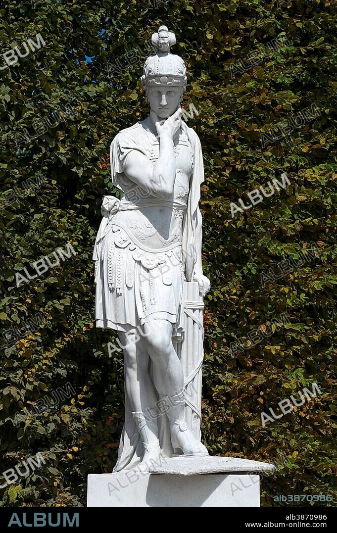Baroque sculpture, Quintus Fabius Maximus Cunctator, Schönbrunn Palace, Schönbrunn, Vienna, Austria