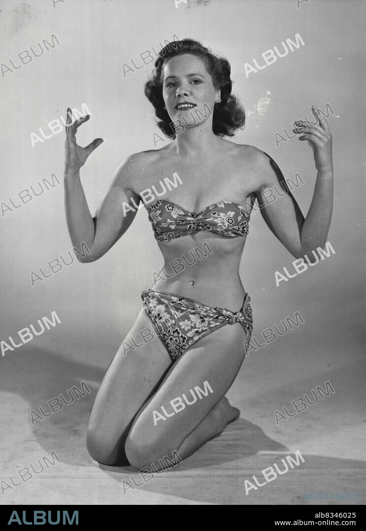 Joan Rhodes - as she is.Joan Rhodes "The Mighty Mannequin". September 14, 1950. (Photo by Zanton).