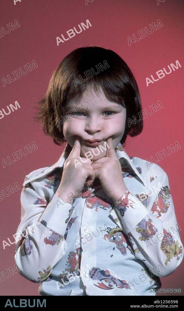 HARVEY STEPHENS en LA PROFECÍA, 1976 (THE OMEN), dirigida por RICHARD DONNER. Copyright 20TH CENTURY FOX.