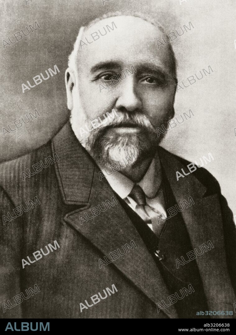 Miguel Echegaray Eizaguirre (1848-1927). Autor teatral español. Retrato.