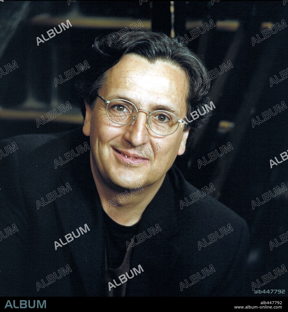 JOSEP MARIA DOMENECH in CUBAN RAFTERS, 2002 (BALSEROS), directed by CARLES BOSCH and JOSEP MARIA DOMENECH. Copyright BAUSAN FILMS/TELEVISIÓ DE CATALUNYA.