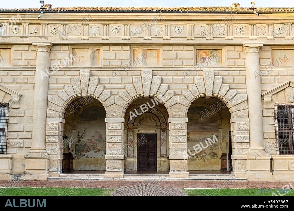 Mannerist façade, Palazzo Te, architect Giulio Romano, Renaissance, Mantua, Lombardy, Italy