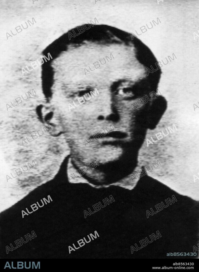 Omkring 1888. Per Nilsson, som tillsammans med sin mor, Anna Månsdotter. dömdes till döden efter mordet på Nilssons maka Hanna Johansdotter. Anna Månsdotter avrättades genom halshuggning på fängelset i Kristianstad 1890. Per Nilsson benådades till livstids straffarbete (han frigavs 1913).. Foto: Pressens Bild / Scanpix / Kod: 194.