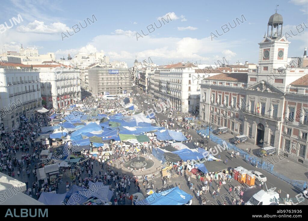 Madrid, 24/05/2011. Acampada en la puerta del sol del movimiento 15m. Foto: de san Bernardo Archdc.