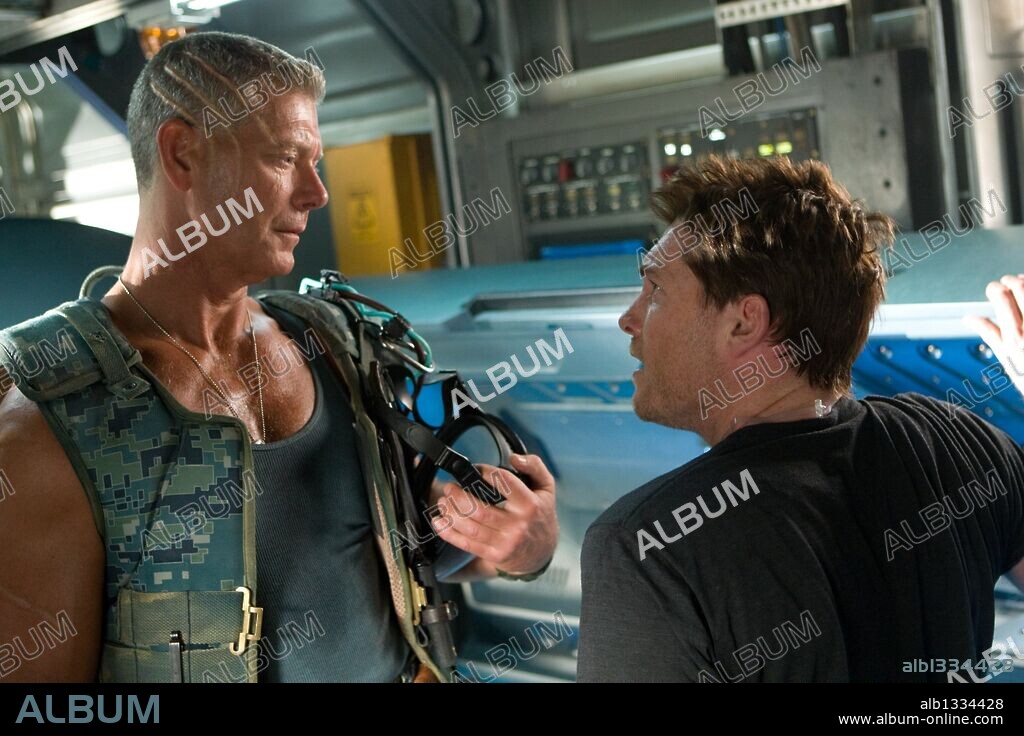 SAM WORTHINGTON y STEPHEN LANG en AVATAR, 2009, dirigida por JAMES CAMERON. Copyright 20TH CENTURY FOX.