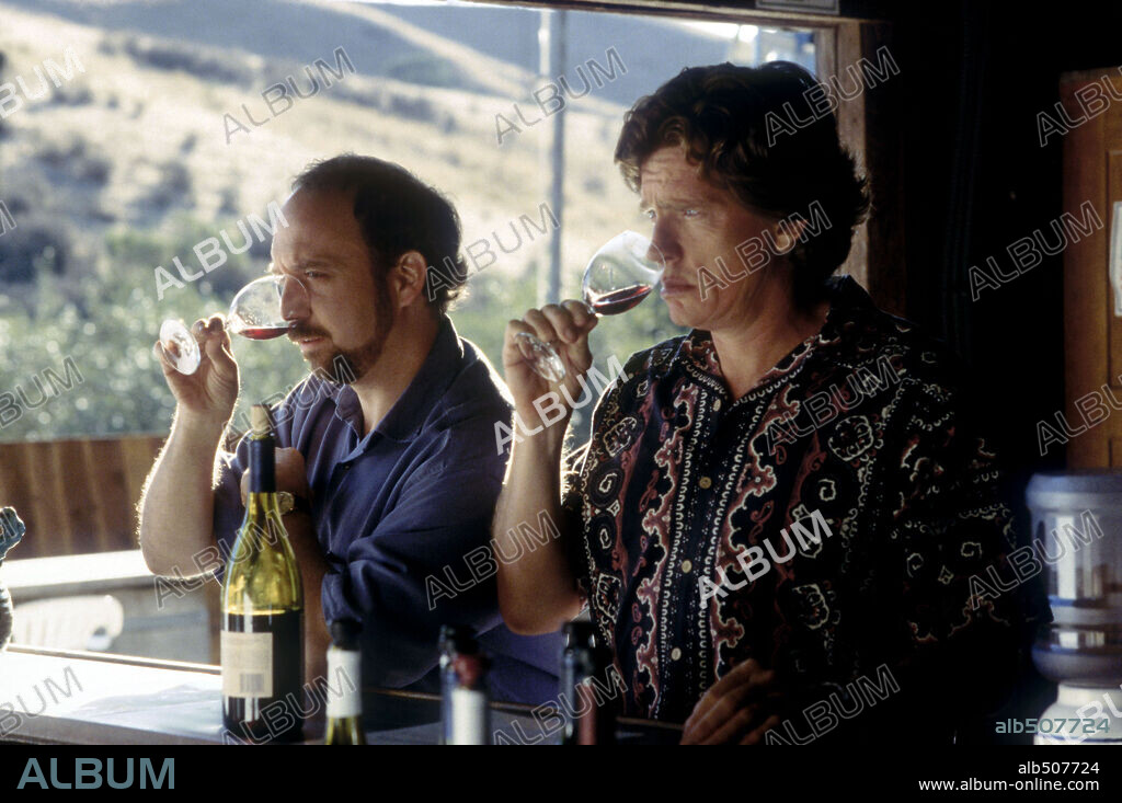 PAUL GIAMATTI y THOMAS HADEN CHURCH en ENTRE COPAS, 2004 (SIDEWAYS), dirigida por ALEXANDER PAYNE. Copyright 20TH CENTURY FOX / WALLACE, MERIE W.