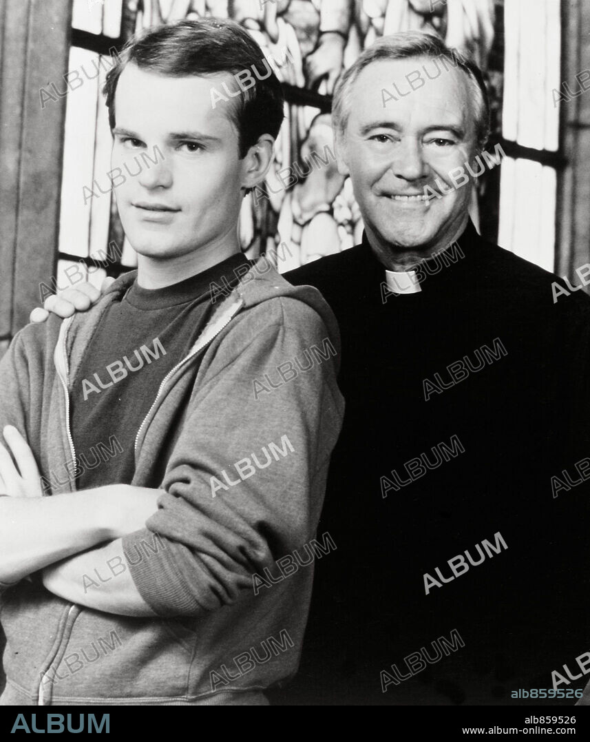 JACK LEMMON y ZELJKO IVANEK en ALGO EN QUE CREER, 1984 (MASS APPEAL), dirigida por GLENN JORDAN. Copyright UNIVERSAL PICTURES.