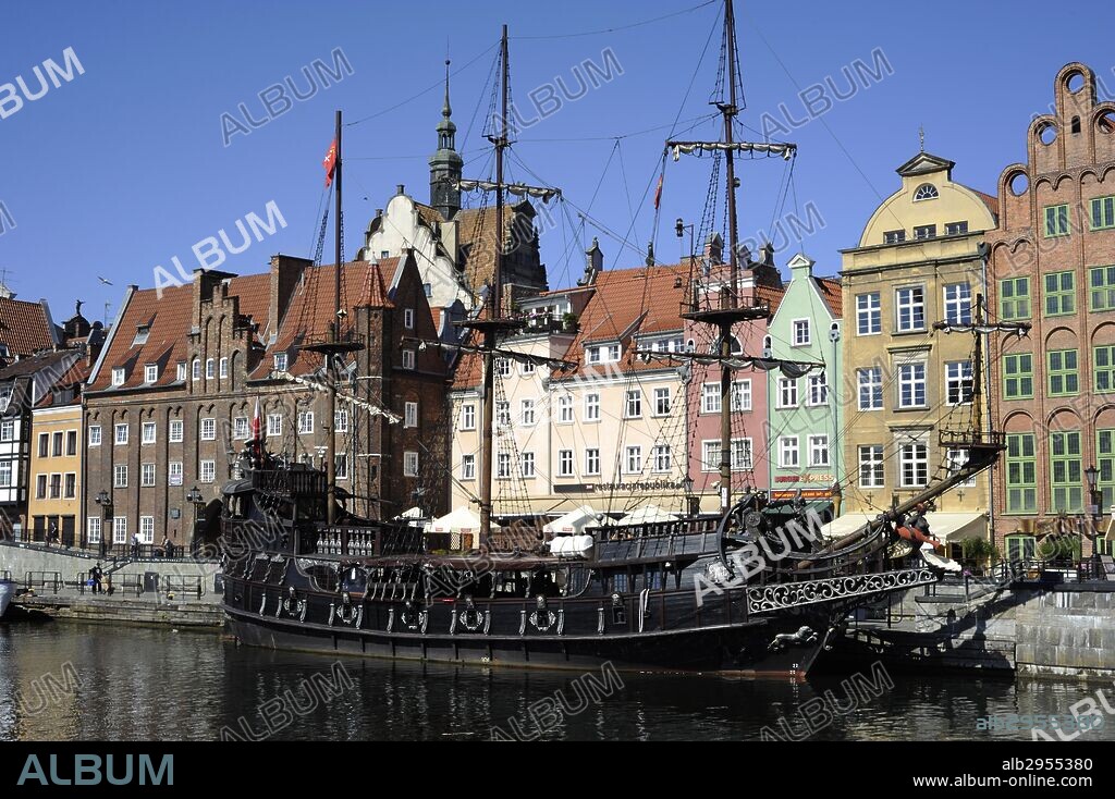 Poland. Gdansk. Motlava River Embankment (Dlugie Pobrzeze) with old ship.