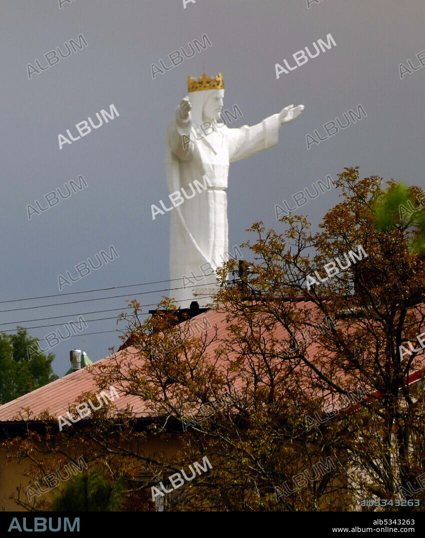 giant statue of a crowned Jesus Christ, completed in November 2010, (claimed to be the world's largest statue of Jesus), located at Swiebodzin, a town in western Poland.