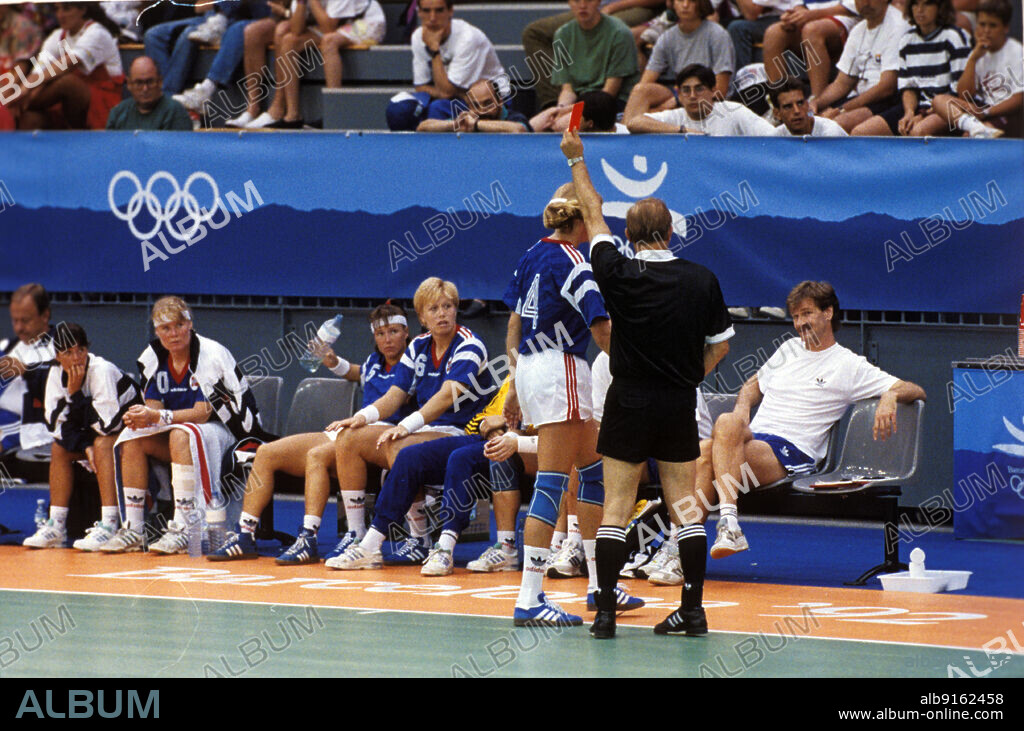 Barcelona, ??Spain 1992-07-30: Handball coach for the women's team Sven Tore Jacobsen (t.h.) on the coach bench during Olympic Games in Barcelona. Norway plays against South Korea (not the final). Here, one of the players gets a red card. Photo: Bjørn Sigurdsøn NTB / NTB.