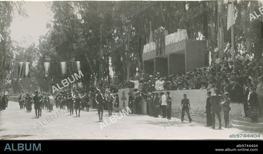 Murcia, 18/07/1939. Guerra Civil Española. Un momento del desfile celebrado el 18 de julio de 1939, en Murcia, con motivo del aniversario del alzamiento nacional.