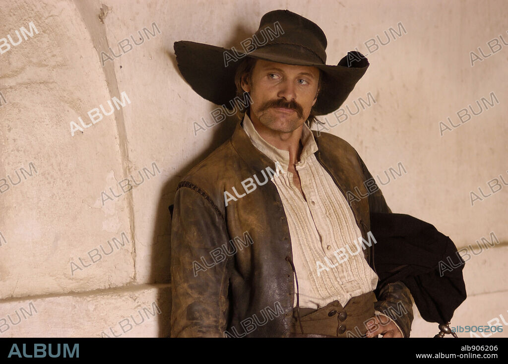VIGGO MORTENSEN in ALATRISTE, 2006, directed by AGUSTIN DIAZ YANES. Copyright ESTUDIOS PICCASO.