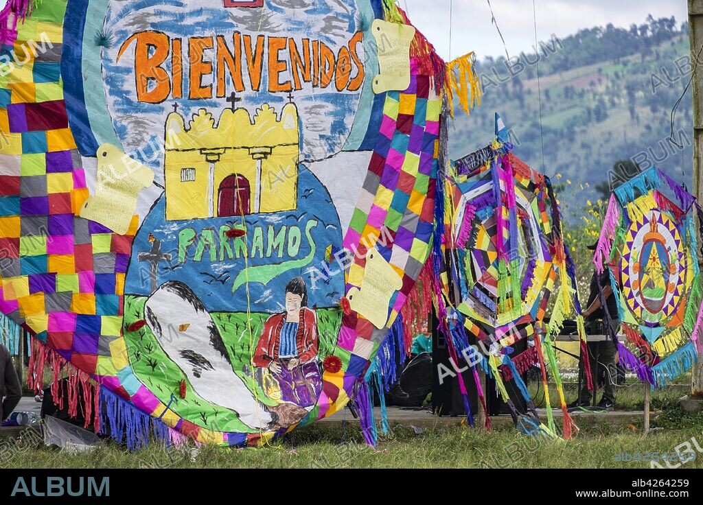 festival de barriletes gigantes, - cometas gigantes -, Sumpango, República de Guatemala, América Central.