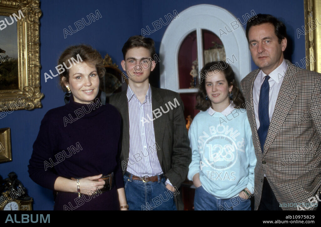 Alexander Prince of Sayn Wittgenstein Sayn with his wife Gabriela and the children Heinrich and Alexandra at Bendorf, Germany 1995.