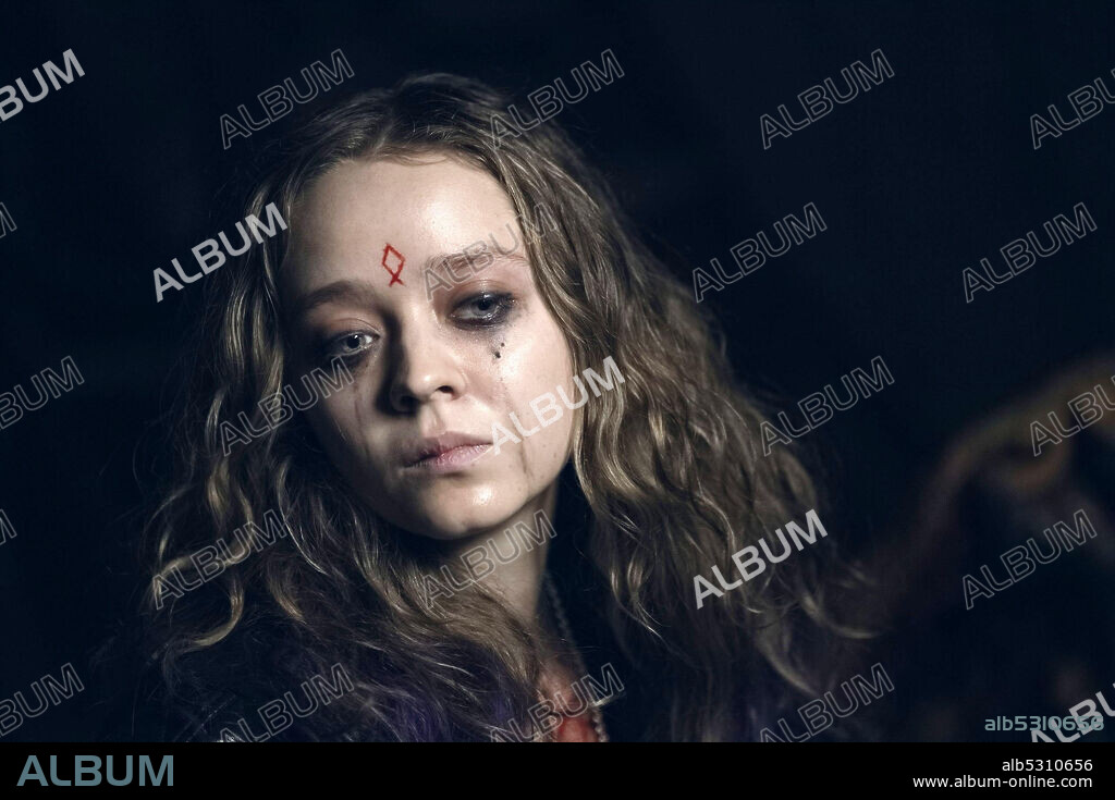 MADELEINE ARTHUR in COLOR OUT OF SPACE, 2019, directed by RICHARD STANLEY. Copyright SpectreVision.