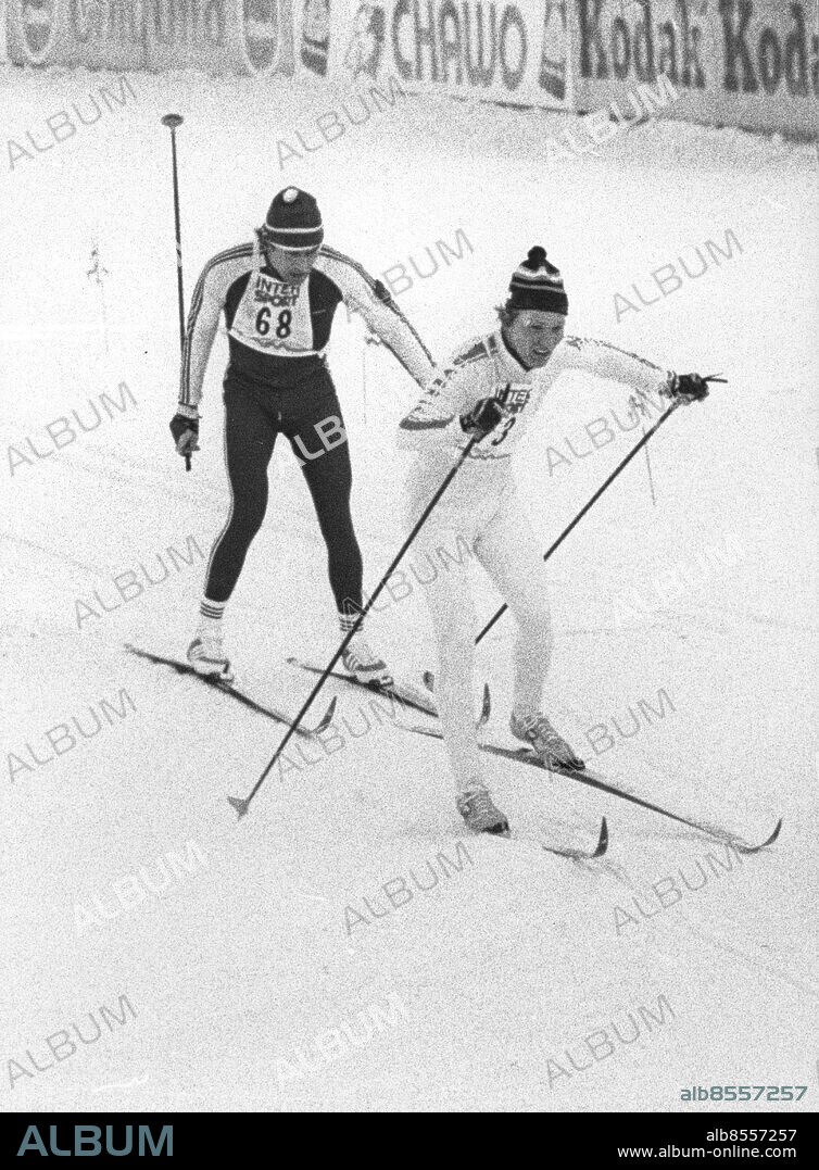 OSLO 19820220 : 30 km herrar / Thomas Eriksson, Sverige, går i mål på tremilen och klarar guldmedaljen med god marginal til tvåan i loppet Lars Erik Eriksen. Thomas var 21,6 sek före.. På bilden ses även Josef Luszek som kom på 15:e plats.. Foto: Hans T Dahlskog / SCANPIX / kod 1003.