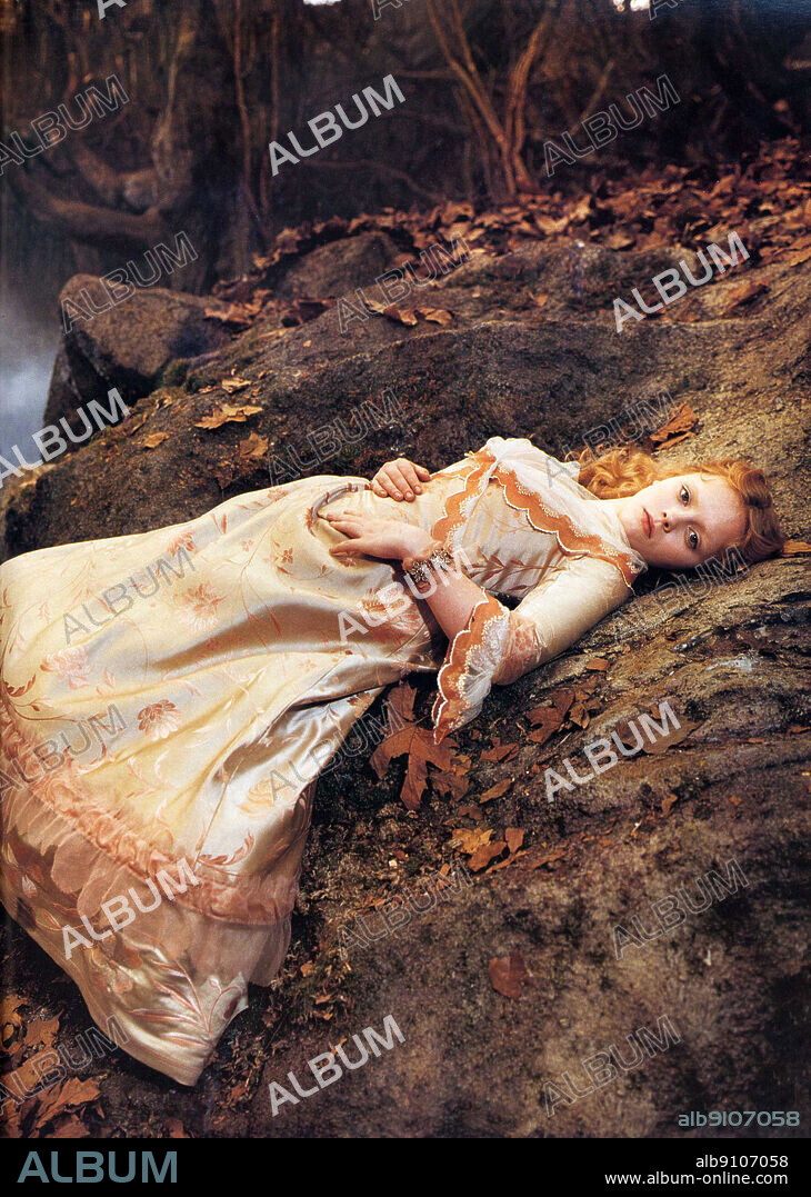 CHRISTINA RICCI in SLEEPY HOLLOW, 1999, unter der Regie von TIM BURTON. Copyright MANDALAY PICTURES.