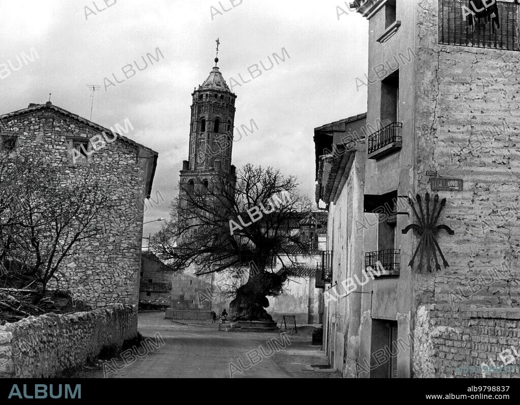 March 1975. View of the Navarrete del Rio neighborhood in the town of Calamocha (Teruel).