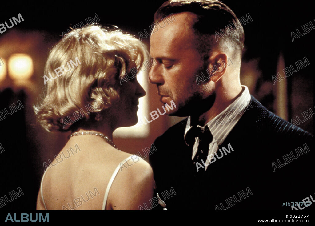 BRUCE WILLIS en EL ÚLTIMO HOMBRE, 1996 (LAST MAN STANDING), dirigida por WALTER HILL. Copyright NEW LINE CINEMA.
