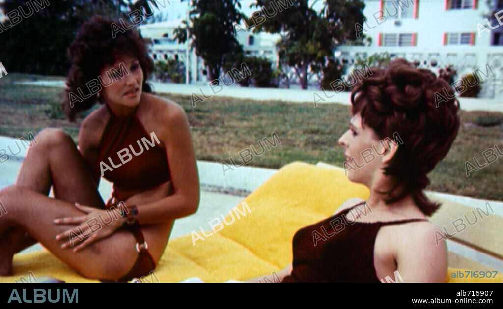LINDA LOVELACE en DENTRO DE GARGANTA PROFUNDA, 2005 (INSIDE DEEP THROAT), dirigida por FENTON BAILEY y RANDY BARBATO. Copyright Imagine Entertainment/HBO Documentary Films/World of Wonder.