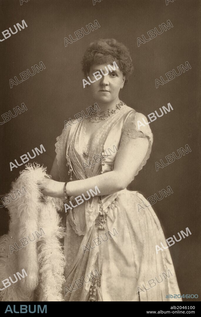 Dr, Anna Wessels Williams (1863-1954) worked as a bacteriologist at the first municipal diagnostic laboratory in the United States, helped develop the diphtheria antitoxin and was the first woman to be elected chair of the laboratory section of the American Public Health Association.