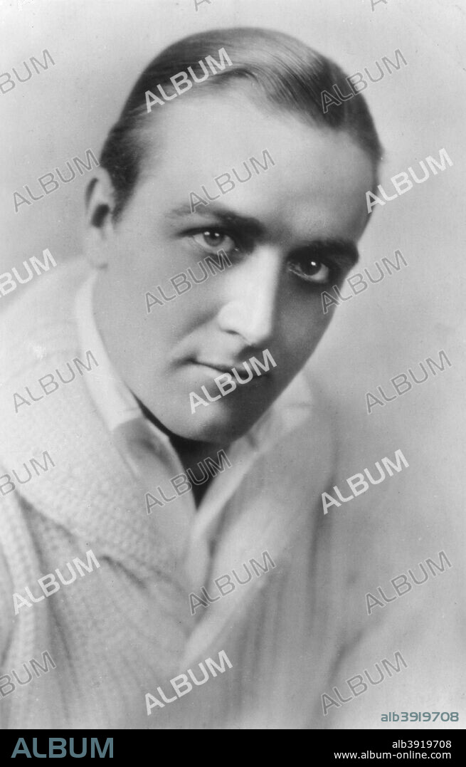 James Hall (1900-1940), American actor, 20th century.