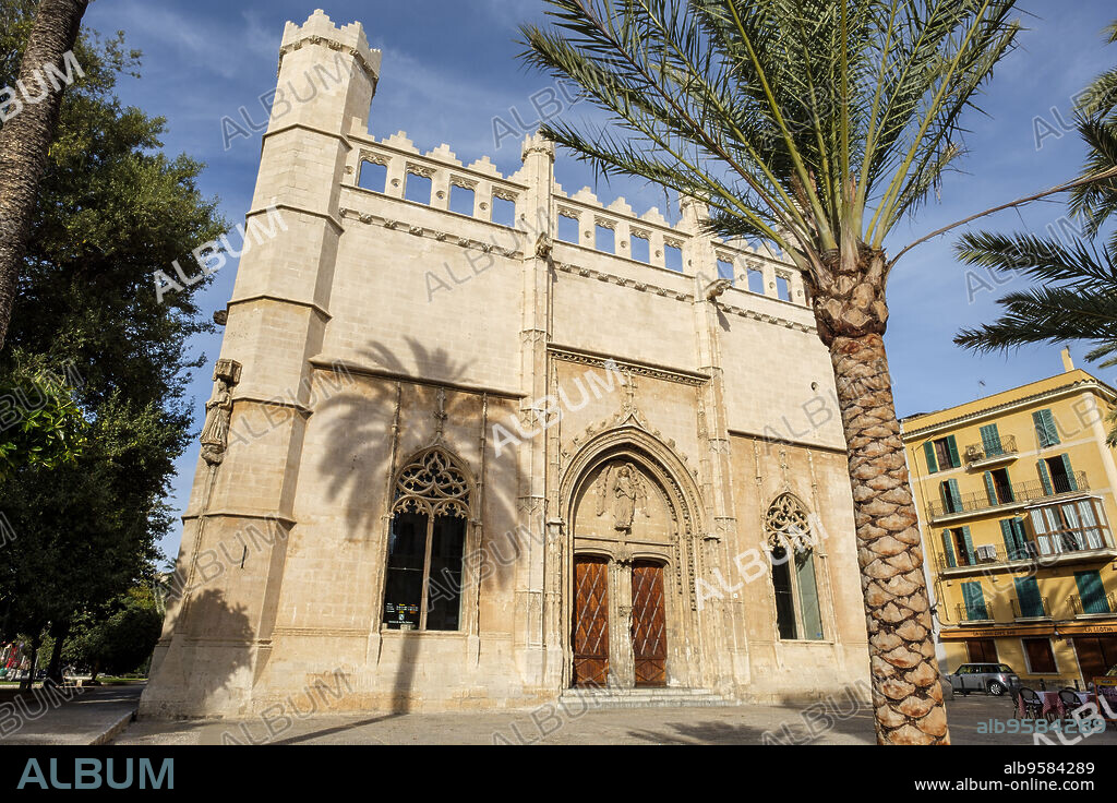 Lonja de Palma de Mallorca , Sa Llotja, antigua sede del Colegio de Mercaderes, Monumento histórico-artístico, construida por Guillem Sagrera entre 1420 y 1452, Palma, Mallorca, balearic islands, Spain.