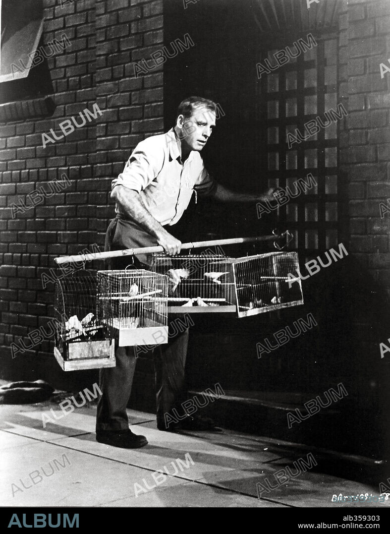 BURT LANCASTER en EL HOMBRE DE ALCATRAZ, 1962 (BIRDMAN OF ALCATRAZ), dirigida por JOHN FRANKENHEIMER. Copyright UNITED ARTISTS.