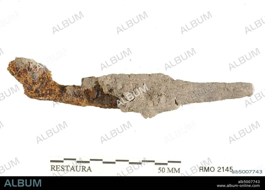 knife, bent, part of the blade missing, knife, bent, part of the blade missing, iron, 9,2 x 1,8 cm, x, Netherlands, Utrecht, Wijk bij Duurstede, Wijk bij Duurstede, Dorestad.