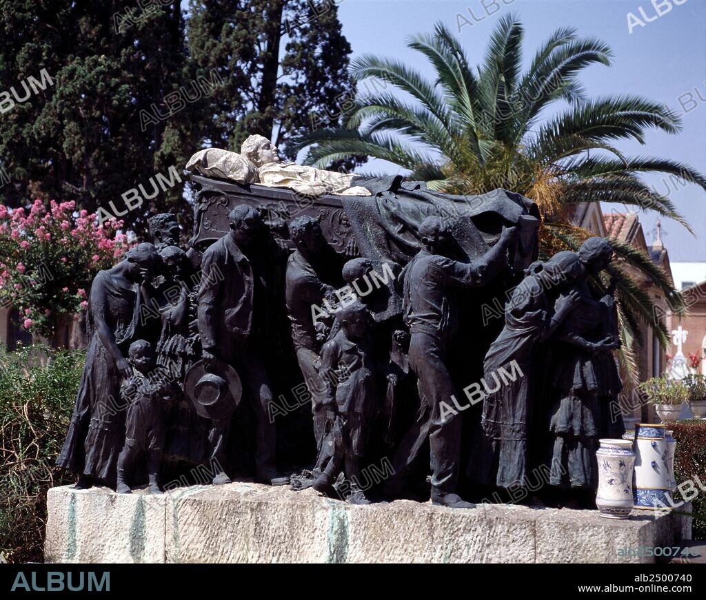 BENLLIURE , MARIANO DE ESCULTOR ESPAÑOL , VALENCIA 1826 - 1947 , . " MAUSOLEO DE JOSELITO " , EN EL CEMENTERIO DE SEVILLA. SFGP / © KORPA.