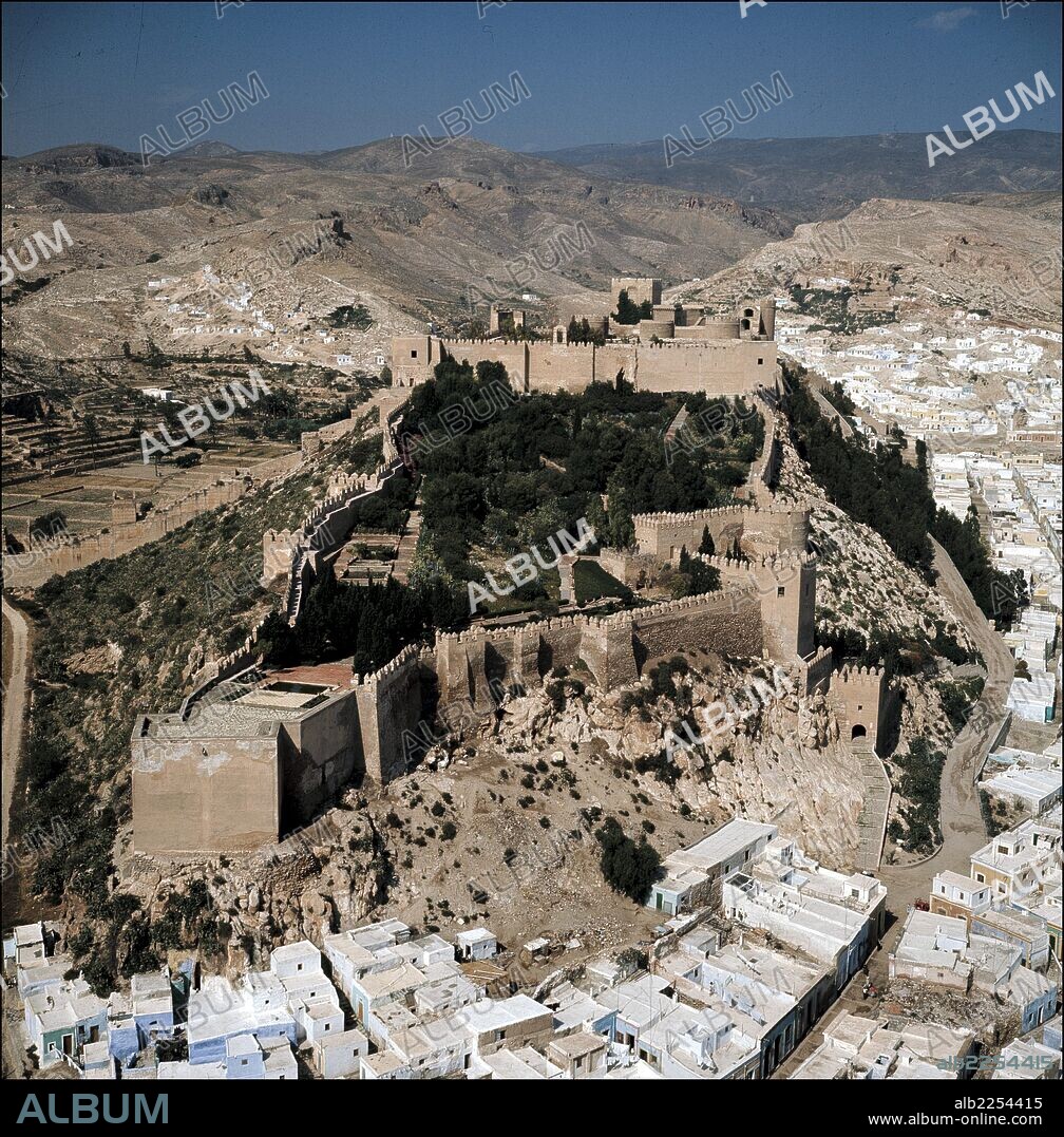 ALMERIA. ALCAZABA. VISTA AEREA , AÑO 1968.