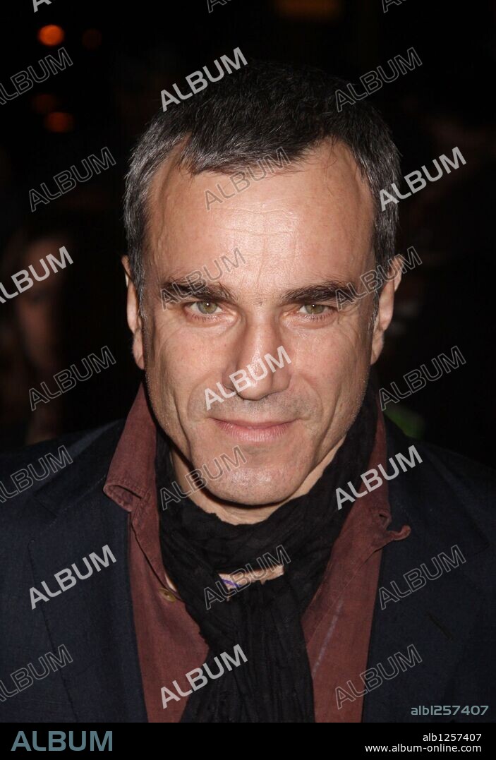 Nov 15, 2009 New York, New York, USA Actor DANIEL DAYLEWIS attends