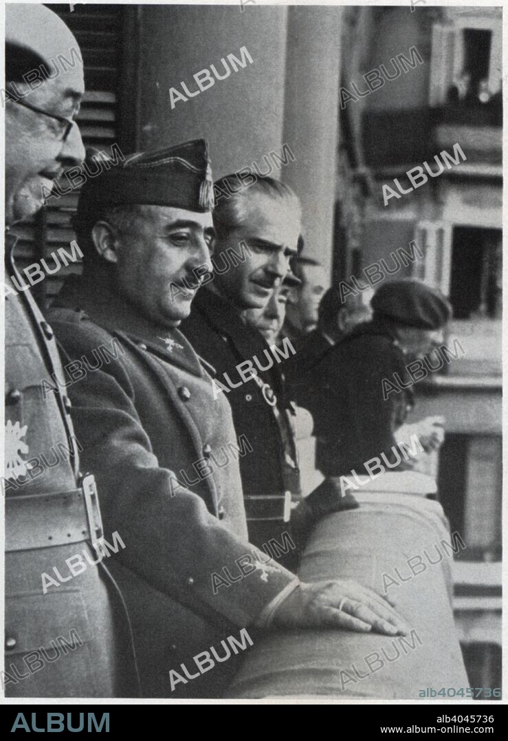 Guerra civil española (1936-1939). Francisco Franco Bahamonde (1892-1975), el general José Moscardó Ituarte (1878-1956) y el ministro Ramón Serrano Suñer (1901-2003) en un acto en su homenaje en Zaragoza. Junio de 1938.
