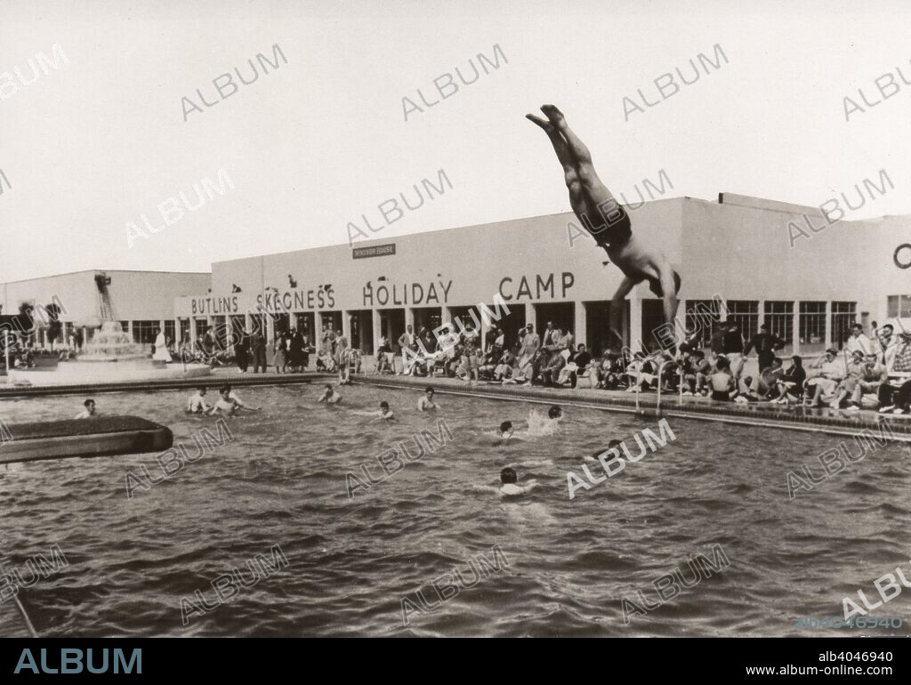 Open air swimming pool at Butlins, Skegness, 1936.