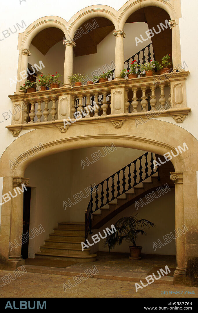 Patio de Can Ordines D'Almadrà.Centro historico.Palma.Mallorca.Baleares.España.