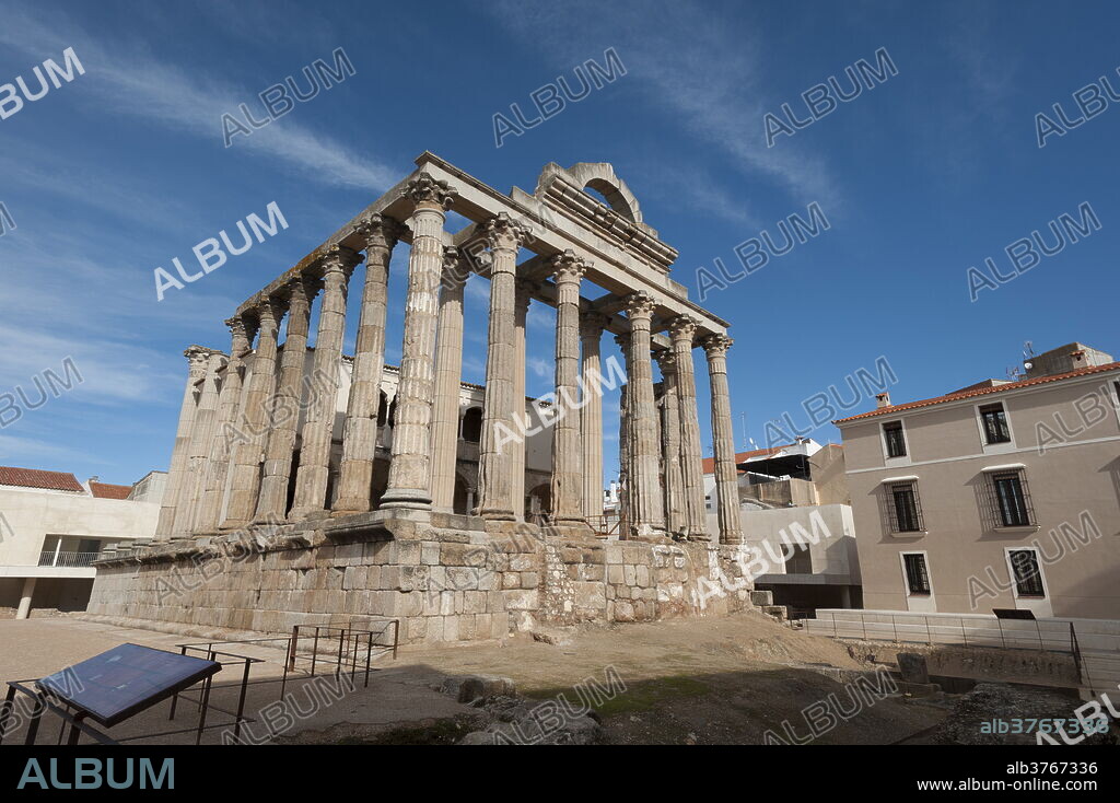 Temple of Diana, Merida, UNESCO World Heritage Site, Badajoz, Extremadura, Spain, Europe.