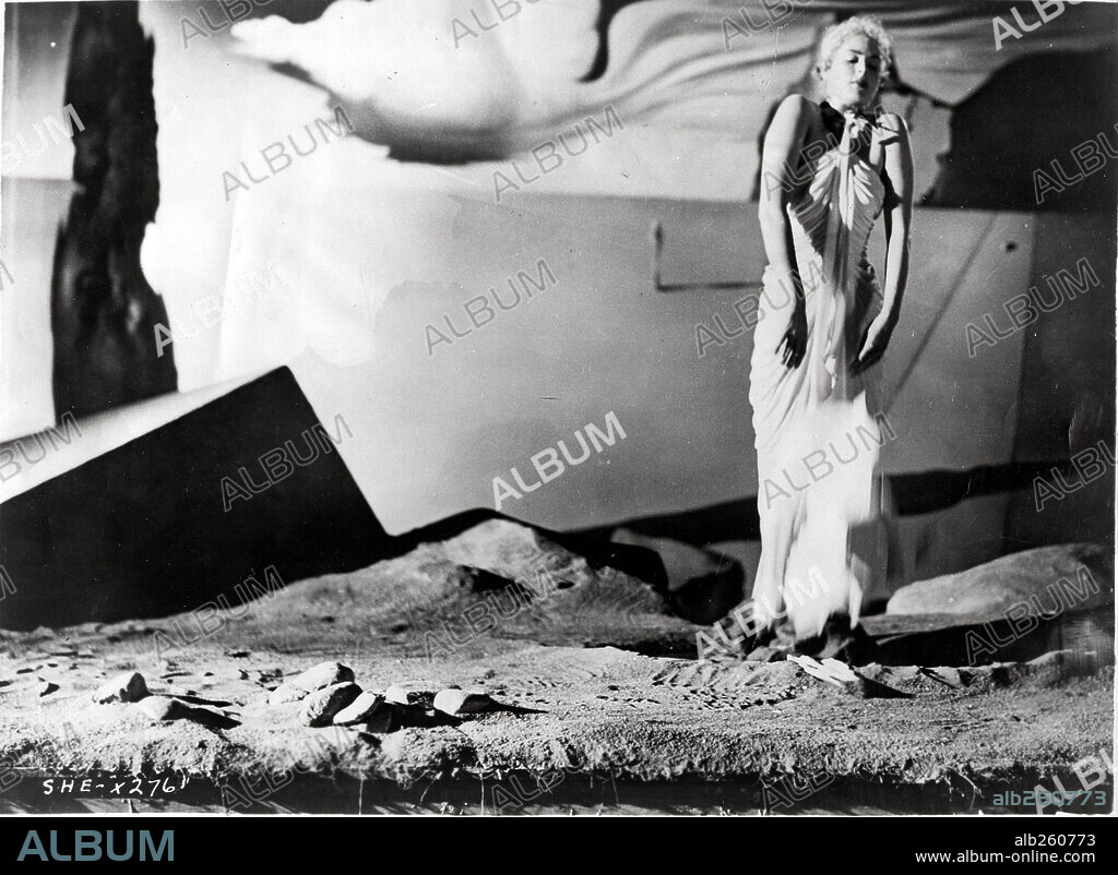 INGRID BERGMAN y Dalí. INGRID BERGMAN en RECUERDA, 1945 (SPELLBOUND), dirigida por ALFRED HITCHCOCK. Copyright Selznick International Pictures/Vanguard Films.