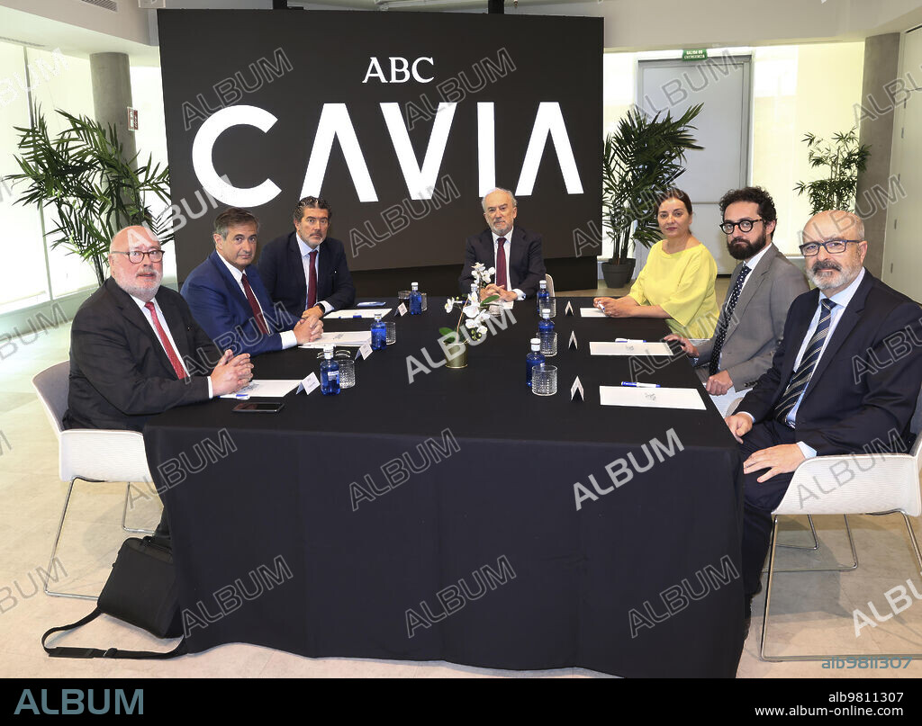 Madrid, 10/05/2023. Reunión y fallo del jurado de los Premios de Abc Mariano de Cavia, Luca de tena y Mingote. Foto: Ernesto Agudo. Archdc.