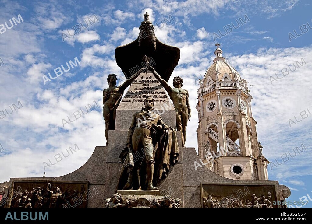 Monument to Simon Bolivar and the bell tower of the Iglesia San Francisco church in the Old City, Casco Viejo, Panama City, Panama, Central America