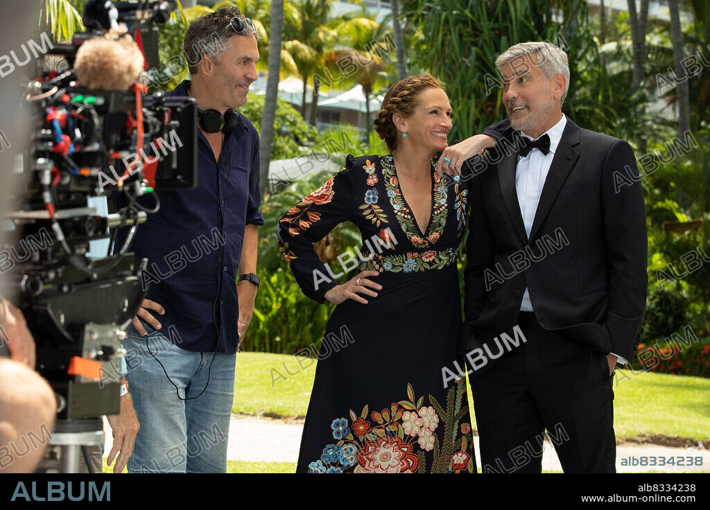 GEORGE CLOONEY, JULIA ROBERTS y OL PARKER en VIAJE AL PARAISO, 2022 (TICKET TO PARADISE), dirigida por OL PARKER. Copyright RED OM FILMS.