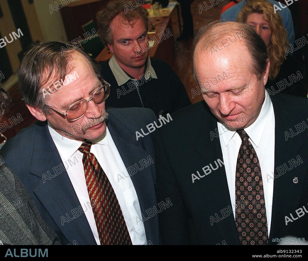 Telenor's CEO Tormod Hermansen and Minister of Transport Odd Einar Dørum, were both disappointed that there was nothing of the merger of Telenor and Telia. Photo: Bjørn Sigurdsøn, NTB.
